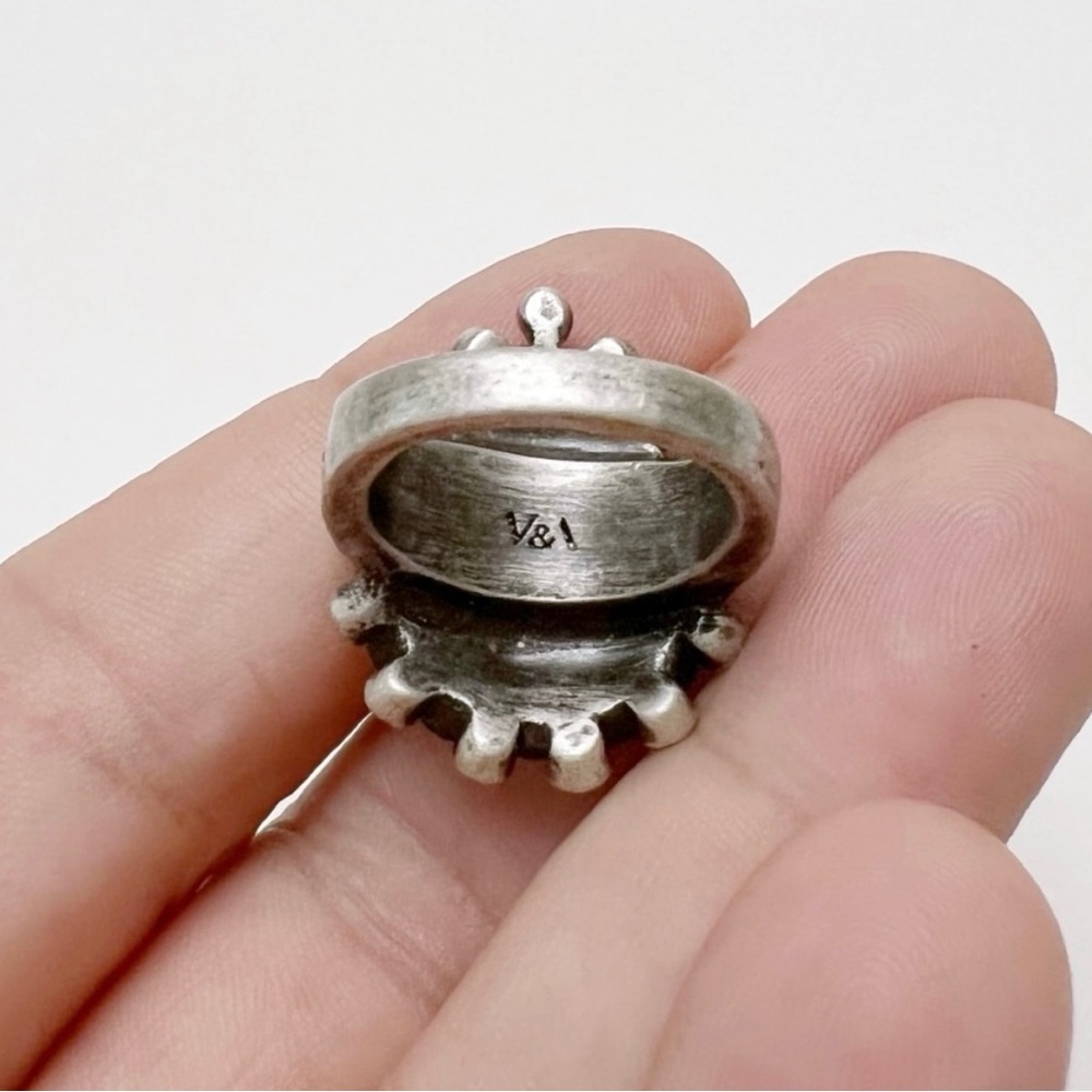 V&A Victoria & Albert Museum Signed Pink AB Crystals Teardrop Ring Size 6 - Picture 7 of 9